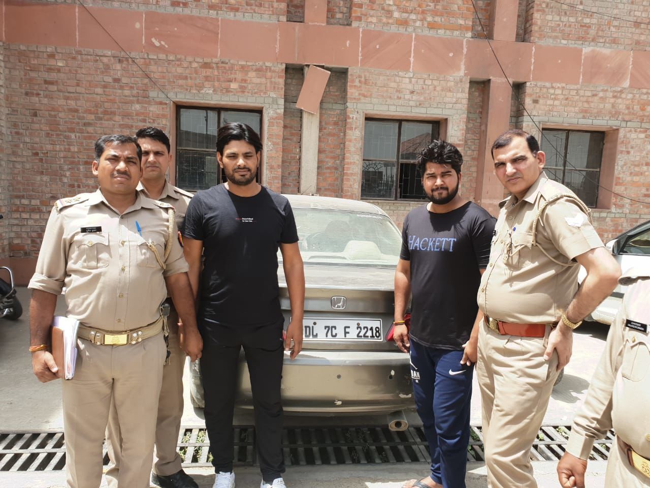 नोएडा पुलिस की बड़ी कामयाबी, मुठभेड़ के दौरान रणदीप भाटी गैंग के दो इनामी शार्प शूटर गिरफ्तार