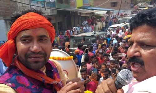 पत्रकार से पंगा नहीं छोड़ रहा है निरहुआ का पीछा, आजमगढ़ में करना पड़ा दुबारा नामांकन!