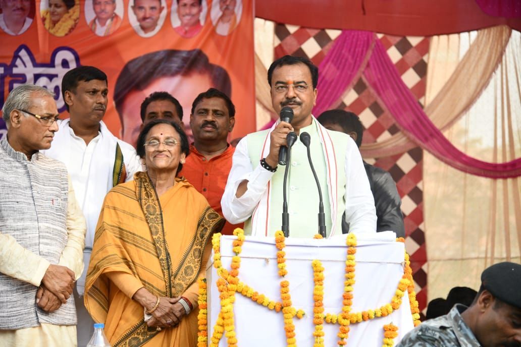 दिव्य कुंभ भव्य कुंभ के सहारे संगम में कमल खिलाने में लगी भाजपा दिव्य कुंभ भव्य कुंभ के सहारे संगम में कमल खिलाने में लगी भाजपा