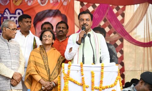 दिव्य कुंभ भव्य कुंभ के सहारे संगम में कमल खिलाने में लगी भाजपा दिव्य कुंभ भव्य कुंभ के सहारे संगम में कमल खिलाने में लगी भाजपा