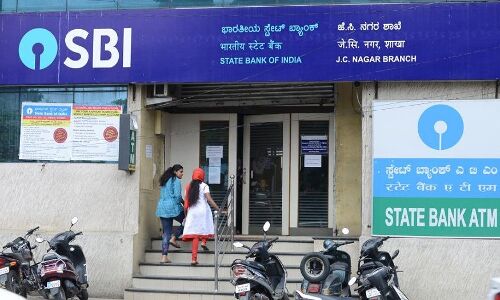 बैंकिंग फ्रॉड से बचने के लिए तुरंत एक्टिवेट करें ये सर्विस, बच जाएंगे आपके पैसे