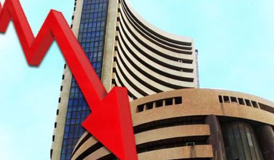 Stock Market Update: हफ्ते के पहले कारोबारी द‍िन शेयर बाजार में ग‍िरावट, सेंसेक्‍स 167 ग‍िरकर खुला