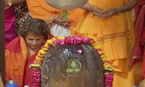 महाकाल के दरबार में पहुंची प्रियंका, माँगा यह आशीर्वाद