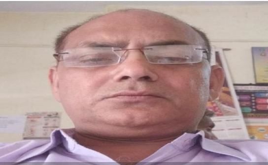 Barabanki latest news : घोटालेबाज बीएसए ऑफिस के बड़े बाबू गिरफ्तार, घर से 21 लाख बरामद Barabanki latest news : घोटालेबाज बीएसए ऑफिस के बड़े बाबू गिरफ्तार, घर से 21 लाख बरामद