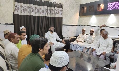 गाजीपुर में बाहुबली मुख्तार अंसारी के बेटे अब्बास अंसारी किया प्रसाशन ने नजरबंद गाजीपुर में बाहुबली मुख्तार अंसारी के बेटे अब्बास अंसारी किया प्रसाशन ने नजरबंद