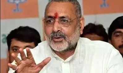 कांग्रेसी पाक के शह पर बोल रहे हैं या पाक कांग्रेसी के शह पर,समझना मुश्किल: गिरिराज