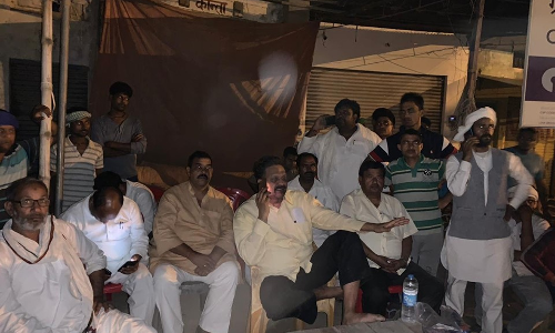 मशीनों को बदलने की खबर सुनकर मौके पर पहुचें अफजाल अंसारी, पुलिस से हुई झडप धरने पर बैठे देखिये पूरा वीडियो मशीनों को बदलने की खबर सुनकर मौके पर पहुचें अफजाल अंसारी, पुलिस से हुई झडप धरने पर बैठे देखिये पूरा वीडियो