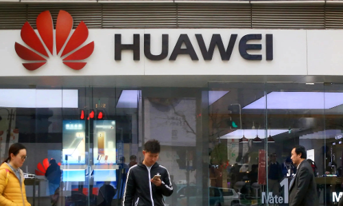 Huawei of China Special Coverage :  अमेरिका ने चीनी कंपनी पर लगा दी रोक, 20 करोड़ मोबाइल हैंडसेट संकट में!