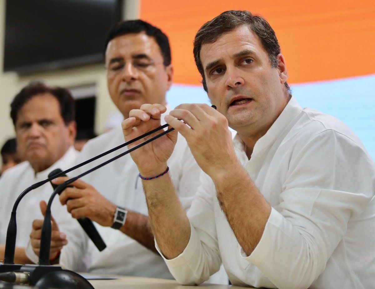 कांग्रेस अब एक महीने तक नहीं भेजेगी किसी चैनल पर अपना प्रवक्ता कांग्रेस अब एक महीने तक नहीं भेजेगी किसी चैनल पर अपना प्रवक्ता