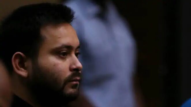 करारी हार के बाद JDU में उठी मांग, RJD नेता बोले- इस्तीफा दें तेजस्वी करारी हार के बाद JDU में उठी मांग, RJD नेता बोले- इस्तीफा दें तेजस्वी