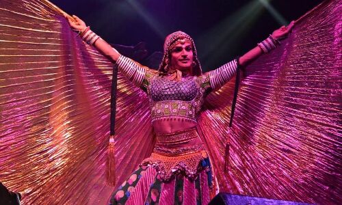 राजस्थान की लोक नर्तक क्वीन हरीश समेत 4 की सड़क हादसे में मौत राजस्थान की लोक नर्तक क्वीन हरीश समेत 4 की सड़क हादसे में मौत