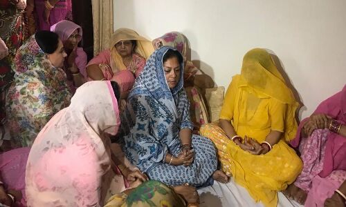 अखबारों के फ्रंट पेज पर छप रही दुष्कर्म की खबरें हर मां को बैचेन करती है - वसुंधरा राजे