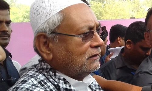 ईद की बधाई देने गांधी मैदान पहुंचे नीतीश, गिरिराज सिंह जैसों को दी ये नसीहत!