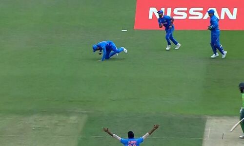 World Cup IND vs SA Live : दक्षिण अफ्रीका का पांचवां विकेट गिरा