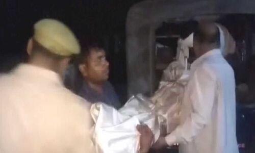 यूपी में सपा नेता के बेटे का शव मिलने से सनसनी यूपी में सपा नेता के बेटे का शव मिलने से सनसनी