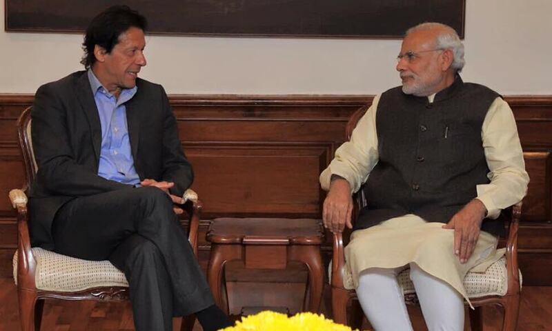 पाक PM इमरान ने PM मोदी को बातचीत के लिए पत्र लिखा, कहा- कश्मीर समेत सभी विवाद सुलझाने हैं