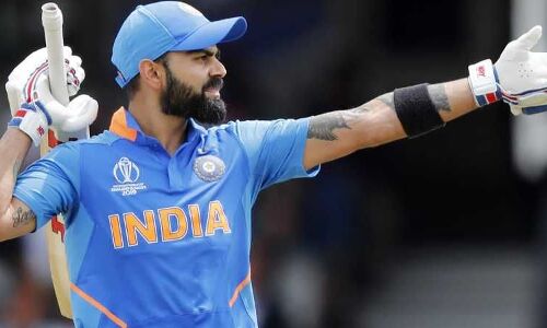 कोहली की कमाई जानकर रह जाएंगे हैरान, अमीर खिलाड़ियों की लिस्ट में एकमात्र क्रिकेटर