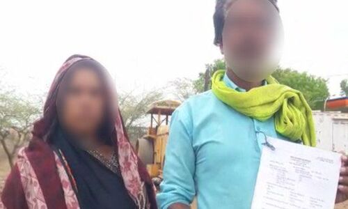 मध्यप्रदेश में पंचों का तुगलकी फरमान, रेप शुद्धिकरण कराईये भोज देकर! मध्यप्रदेश में पंचों का तुगलकी फरमान, रेप शुद्धिकरण कराईये भोज देकर!