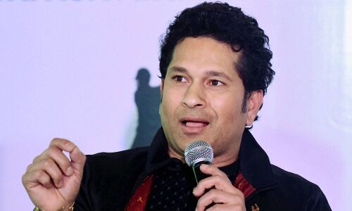 CoronaVirus : सचिन ने मदद को बढ़ाया हाथ, इतने हजार लोगों को देंगे राशन CoronaVirus : सचिन ने मदद को बढ़ाया हाथ, इतने हजार लोगों को देंगे राशन