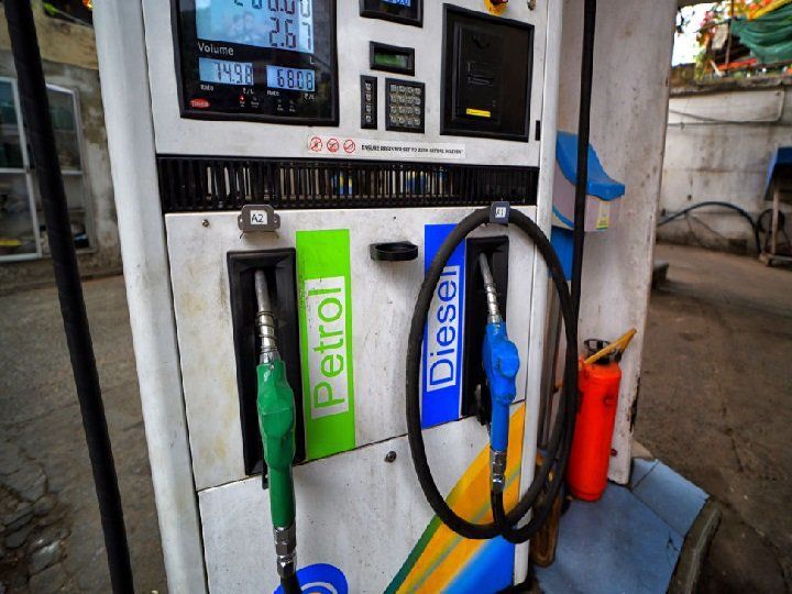 पेट्रोल 2 रुपया 70 पैसा और डीजल 1 रुपया 43 पैसा प्रति लीटर महंगा हुआ
