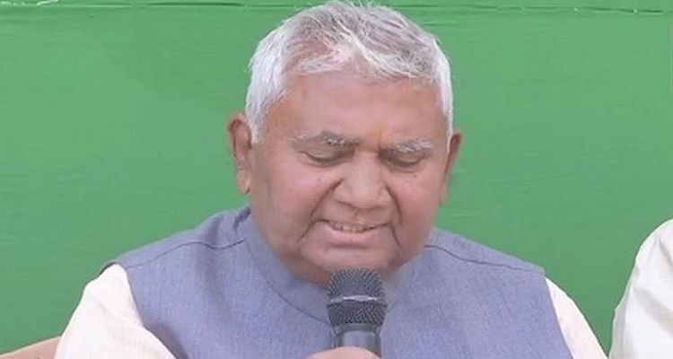 मुजफ्फरपुर में स्वास्थ्य मंत्री ने दी परिजनों को तस्सली, तो उधर राजद प्रदेश अध्यक्ष ने कही ये बड़ी बात मुजफ्फरपुर में स्वास्थ्य मंत्री ने दी परिजनों को तस्सली, तो उधर राजद प्रदेश अध्यक्ष ने कही ये बड़ी बात