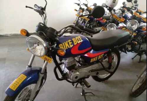 नोएडा पुलिस ने बाइक वोट के ऑफिस पर की छापेमारी, 100 बाइक पांच चैक से भरे झोले और कागजात बरामद नोएडा पुलिस ने बाइक वोट के ऑफिस पर की छापेमारी, 100 बाइक पांच चैक से भरे झोले और कागजात बरामद