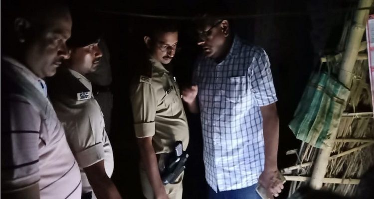 बिहार: भूमि विवाद में एक ही परिवार के चार लोगों की गोली मारकर हत्या बिहार: भूमि विवाद में एक ही परिवार के चार लोगों की गोली मारकर हत्या