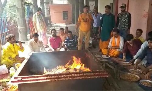 चमकी बुखार (ईंसफेलाईटिस) से पायें घरेलू तरीके से निजात, नहीं होगा आपका बच्चा बीमार चमकी बुखार (ईंसफेलाईटिस) से पायें घरेलू तरीके से निजात, नहीं होगा आपका बच्चा बीमार