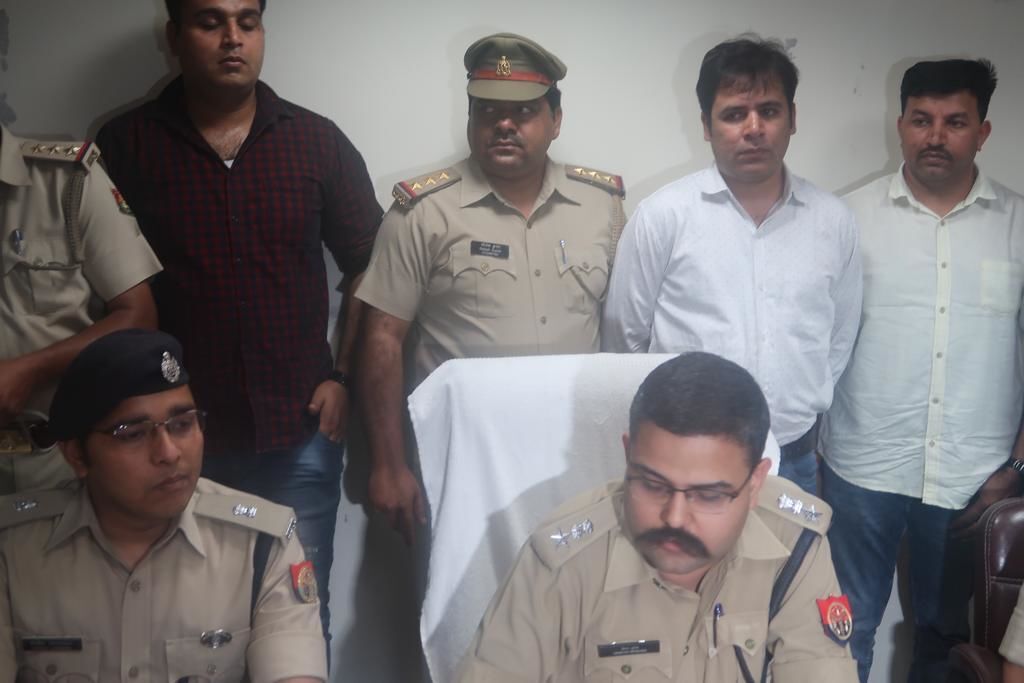 एसएसपी वैभव कृष्ण ने किया वाइक वोट कंपनी के 1500 करोड़ के फ्राड का बड़ा खुलासा एसएसपी वैभव कृष्ण ने किया वाइक वोट कंपनी के 1500 करोड़ के फ्राड का बड़ा खुलासा