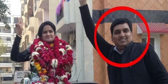 यूपी बार काउंसिल की अध्यक्ष दरवेश यादव को गोली मारने वाले आरोपी वकील मनीष शर्मा ने दम तोड़ा यूपी बार काउंसिल की अध्यक्ष दरवेश यादव को गोली मारने वाले आरोपी वकील मनीष शर्मा ने दम तोड़ा