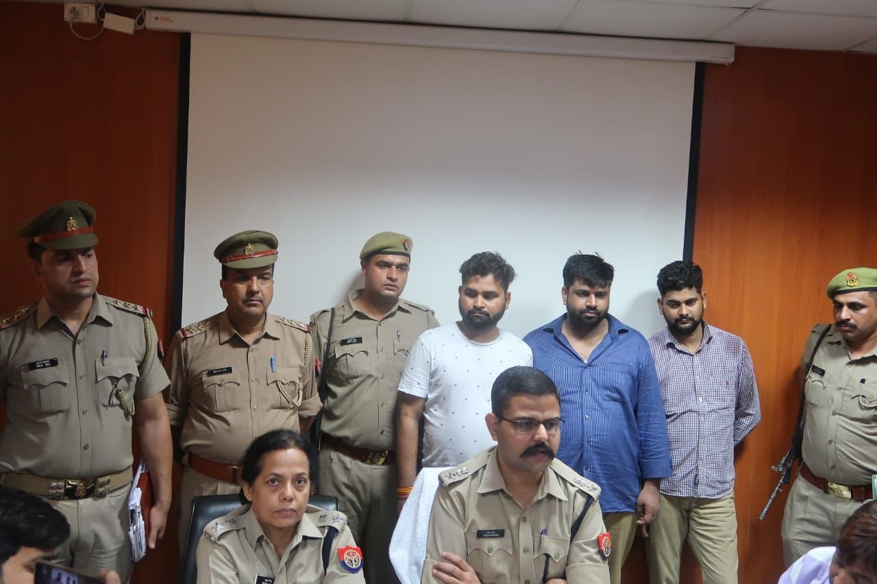 BIKE FOR YOU नामक फर्जी कंपनी चलाने वाले गिरोह का नोएडा पुलिस ने किया पर्दाफाश BIKE FOR YOU नामक फर्जी कंपनी चलाने वाले गिरोह का नोएडा पुलिस ने किया पर्दाफाश