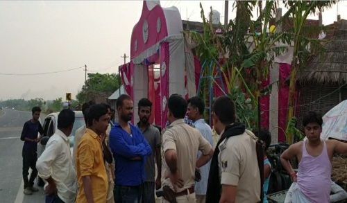 आर्केस्ट्रा को लेकर बाराती और घरातियों में जमकर मारपीट, 2 की मौत आर्केस्ट्रा को लेकर बाराती और घरातियों में जमकर मारपीट, 2 की मौत