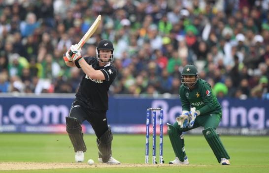 LIVE World Cup 2019 PAK vs NZ :न्यूजीलैंड ने पाकिस्तान को दिया 237 रनोंं का लक्ष्य