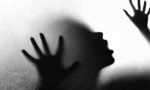 प्रयागराज: 7 साल की बच्ची के साथ गैंगरेप के बाद हत्या, एक आरोपी गिरफ्तार