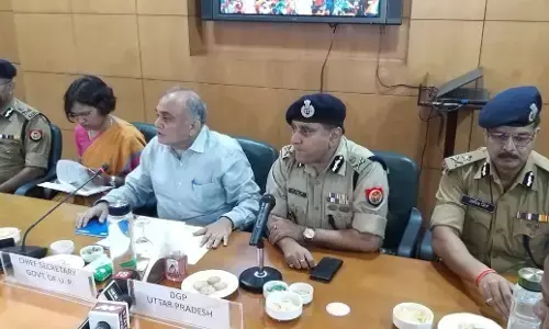 नोएडा: प्रमुख सचिव और डीजीपी ने ली कांवड़ यात्रा को लेकर पांच राज्यों की अधिकारीयों की मीटिंग, दिए ये बड़े निर्देश नोएडा: प्रमुख सचिव और डीजीपी ने ली कांवड़ यात्रा को लेकर पांच राज्यों की अधिकारीयों की मीटिंग, दिए ये बड़े निर्देश