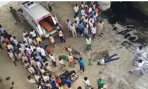 इस चूक की वजह से हुआ आगरा का बस हादसा इस चूक की वजह से हुआ आगरा का बस हादसा