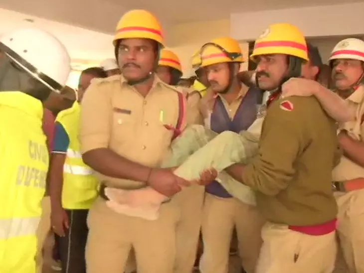बेंगलुरु में निर्माणाधीन इमारत गिरने से 4 लोगों की मौत, वहीं दूसरे हादसे में 7 को निकाला