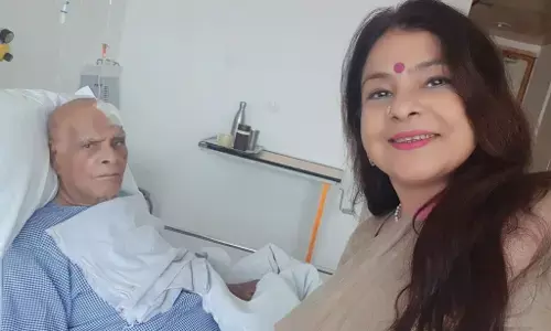 बेटी और पिता का दर्द क्या होता है? प्रेम विवाह किया सो ठीक लेकिन पिता को इस तरह सर-ए-आम.. मालिनी अवस्थी बेटी और पिता का दर्द क्या होता है? प्रेम विवाह किया सो ठीक लेकिन पिता को इस तरह सर-ए-आम.. मालिनी अवस्थी