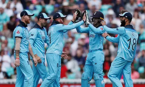 इंग्लैंड ने न्यूजीलैंड को हराकर जीता वर्ल्ड कप 2019, पहली बार वर्ल्ड कप फाइनल सुपर ओवर में पहुंचा इंग्लैंड ने न्यूजीलैंड को हराकर जीता वर्ल्ड कप 2019, पहली बार वर्ल्ड कप फाइनल सुपर ओवर में पहुंचा