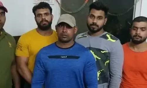 नोएडा पुलिस का ऑपरेशन क्लीन 15 : सोसाइटी में  बाउंसरों की चेकिंग, 3 प्राईवेट सिक्योरिटी एजेंसी के खिलाफ FIR