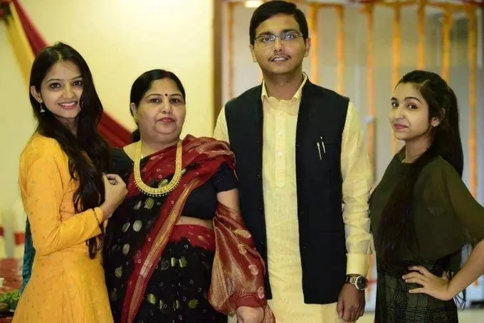 साक्षी अजितेश मामले में नया मोड़, अजितेश के परिजन छुपते छुपाते साक्षी के घर पहुंचे! साक्षी अजितेश मामले में नया मोड़, अजितेश के परिजन छुपते छुपाते साक्षी के घर पहुंचे!