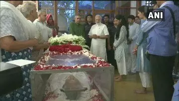 पीएम मोदी, राजनाथ और सोनिया गांधी समेत तमाम दिग्गजों ने दी शीला दीक्षित को श्रद्धांजलि, कल होगा अंतिम संस्कार