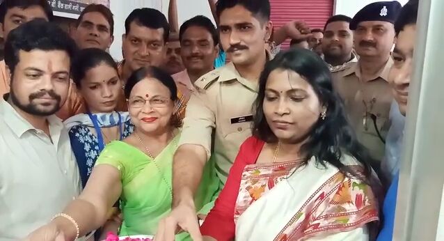 जिलाधिकारी व एसएसपी ने कावड़ कंट्रोल रूम का किया शुभारंभ जिलाधिकारी व एसएसपी ने कावड़ कंट्रोल रूम का किया शुभारंभ