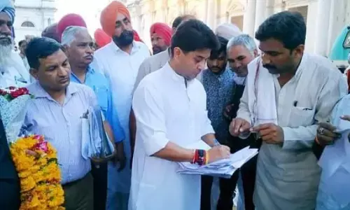 दर और दरबार: माधवराव सिंधिया और ज्योतिरादित्य में फर्क!