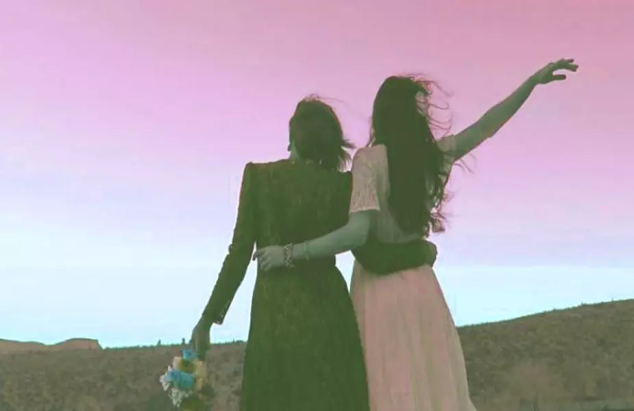 शादी करने दो युवतियां पहुंची काशीपुर, इस वजह से नहीं हो पाई उनकी शादी शादी करने दो युवतियां पहुंची काशीपुर, इस वजह से नहीं हो पाई उनकी शादी