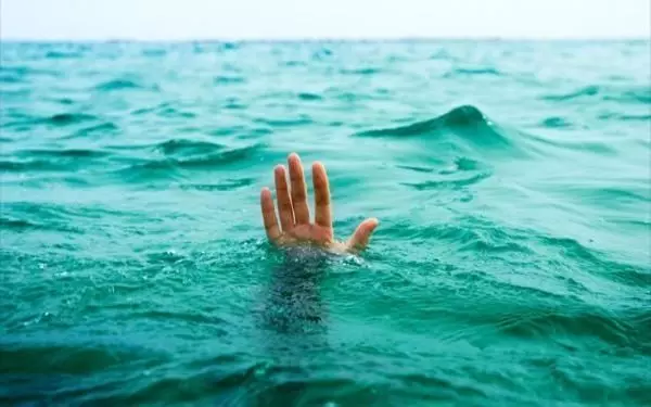 पति को पानी में डूबता देख पत्नियों ने लगा दी पानी में छलांग,  फिर मचा हाहकार लाश ही लाश नजर आई