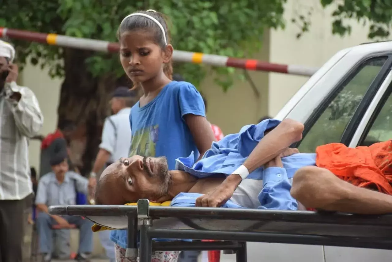 BHU वीसी ने डॉक्टरों से कहा, तुम हड़ताल करो UGC हमारी भी नहीं सुनती