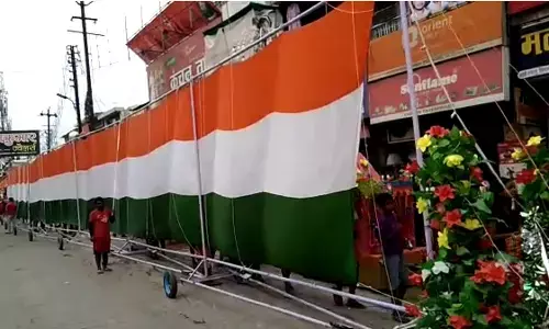 मुजफ्फरनगर में 251 फीट लम्बी तिरंगा झंडा कांवड़