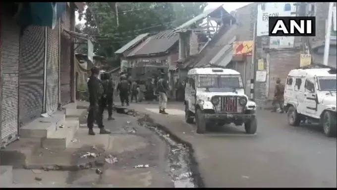 जम्मू-कश्मीरः शोपियां में एनकाउंटर, सुरक्षाबलों ने दो आतंकियों को उतारा मौत के घाट