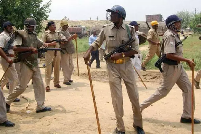 बसपा नेता रुचि वीरा के फार्म हाउस पर हुई छापेमारी, गोकशी करते 6 लोग गिरफ्तार